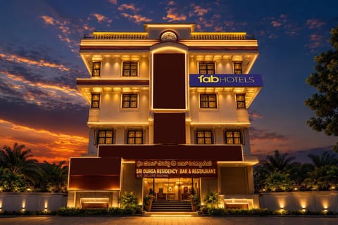 Property building, Facade/entrance