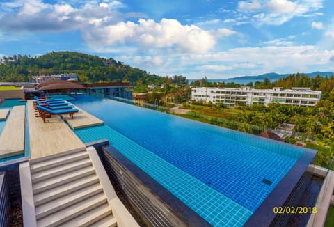 Swimming pool, Swimming pool