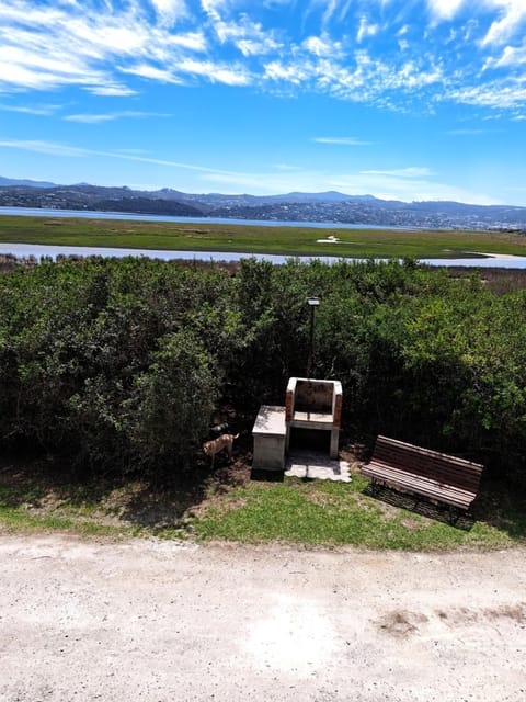 "The Gatehouse", Goosebumps - Cottage in Lake Brenton on Knysna Lagoon House in Knysna