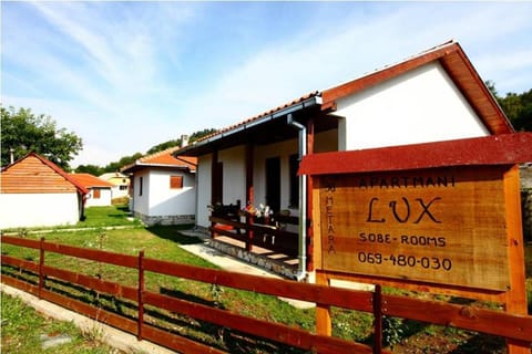 Apartmani LUX Apartment in Montenegro