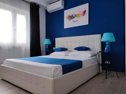 Bed, Bedroom, air conditioner