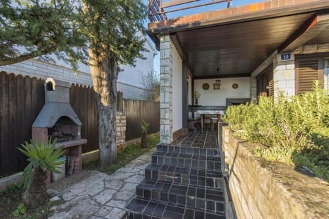 BBQ facilities, Garden