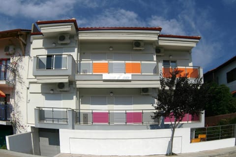 Property building, Day