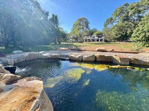 Nearby landmark, Natural landscape, Swimming pool