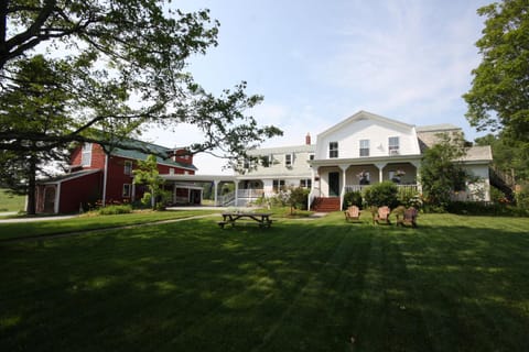 Property building, Facade/entrance, Summer, Garden view