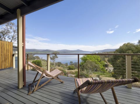 Balcony/Terrace, Lake view, Mountain view