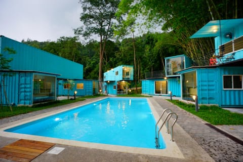 Swimming pool