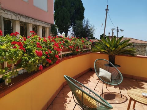 Patio, Balcony/Terrace