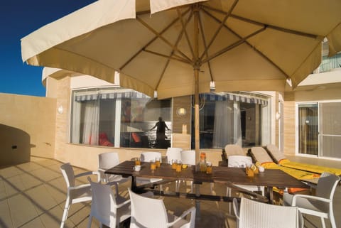 Villa Watersedge Villa in Marsaskala