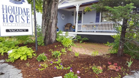 Facade/entrance, Summer