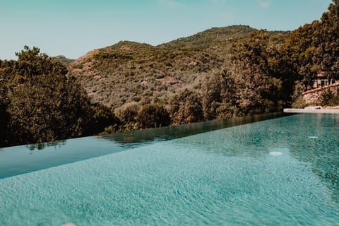 L'Aiglon Apartment hotel in Ota