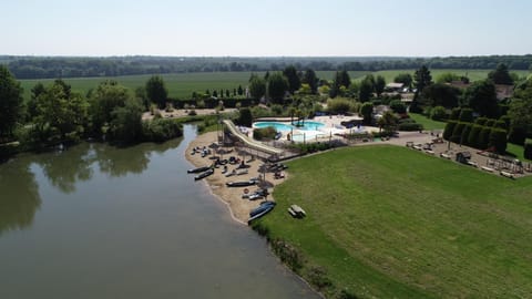 Bird's eye view, On site