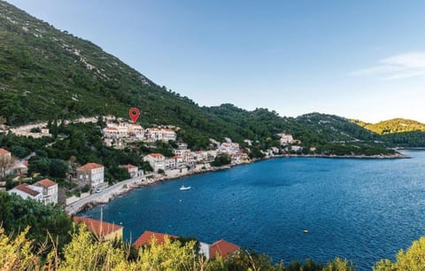 Property building, Natural landscape, Text overlay, Location