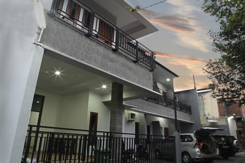 Property building, Facade/entrance