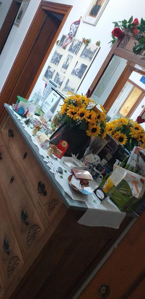 Facade/entrance, Property logo or sign, Logo/Certificate/Sign, Area and facilities, hair dresser