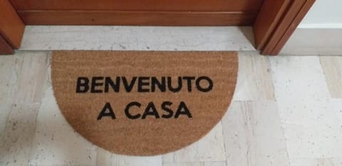 Facade/entrance, Decorative detail, hair dresser