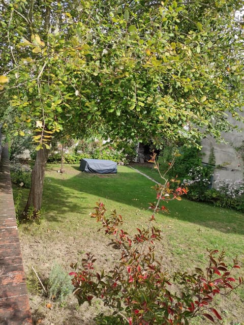 La maison de Joëlle House in Centre-Val de Loire