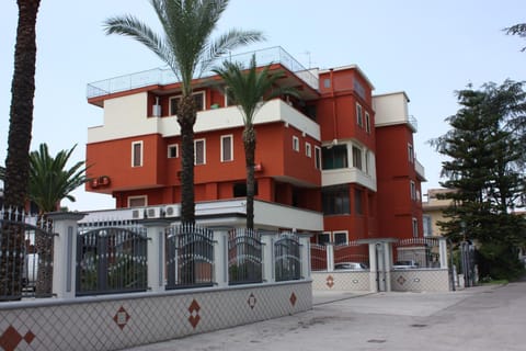 Facade/entrance, Facade/entrance, Garden, View (from property/room)