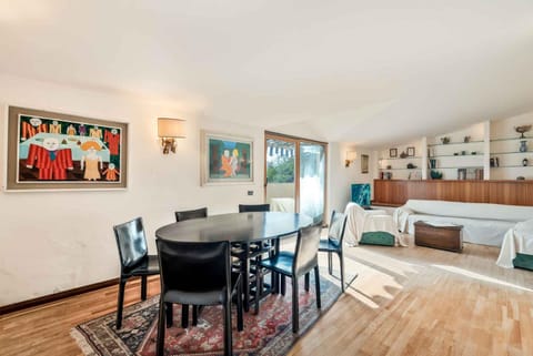 Quadro d'Autore, Terre Marine Apartment in Province of Massa and Carrara