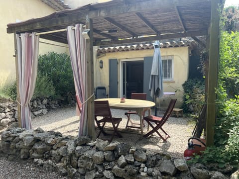 Patio, Spring, Garden, Balcony/Terrace, Dining area, Garden view