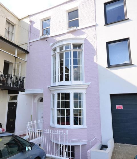 Property building, Parking