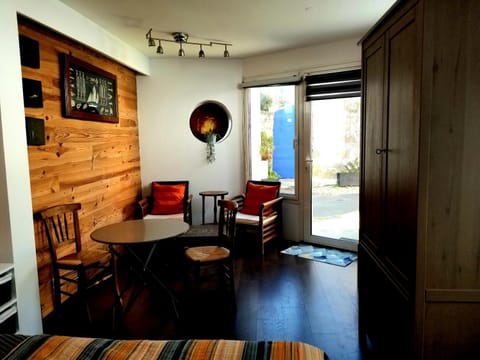 Gite d'artiste 50m de la mer Apartment in Finistere