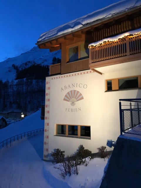 Facade/entrance, Property logo or sign, Property logo or sign, Property logo or sign, Garden view, Mountain view