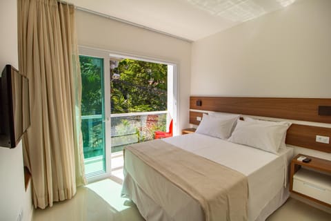 Bed, Other, Photo of the whole room, Decorative detail, Bedroom