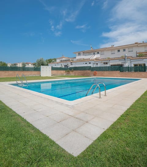 Garden, Swimming pool