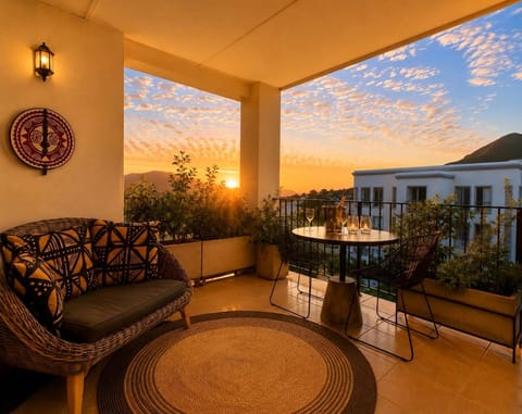 Balcony/Terrace, Seating area, Mountain view, Sunset