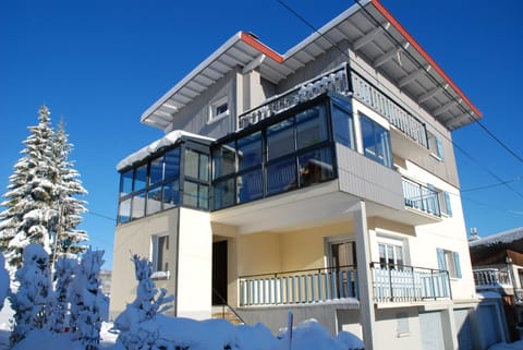 Property building, Winter