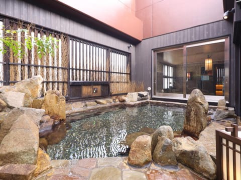 Open Air Bath, Public Bath