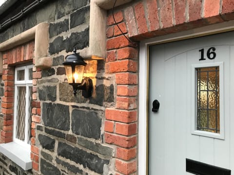 Arthur Street Guest Cottage No16 House in Northern Ireland