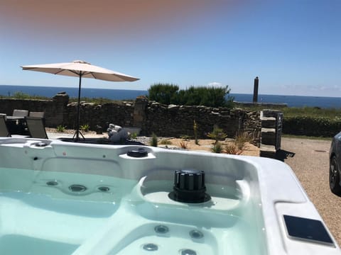 Garden view, Sea view