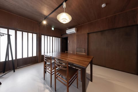 Living room, pet friendly, pet friendly