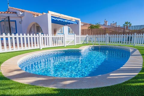 Property building, Facade/entrance, Off site, Activities, Garden, Decorative detail, Garden view, Pool view, Swimming pool, Open Air Bath