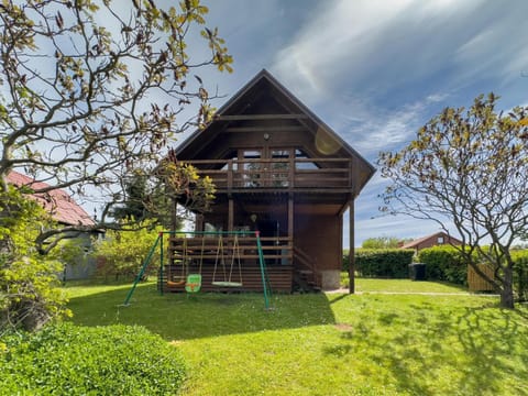 Domek nad Jeziorem Nature lodge in Lithuania