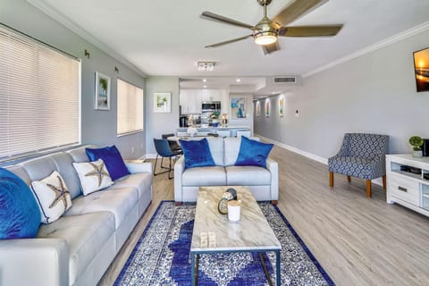 Land's End 6-205 Beach Front - Premier House in Sunset Beach