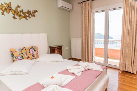 Bed, air conditioner