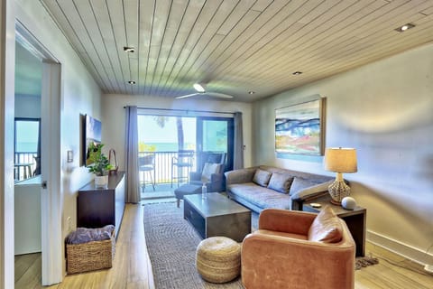 Land's End 11-203 Beach Front - Premier House in Sunset Beach