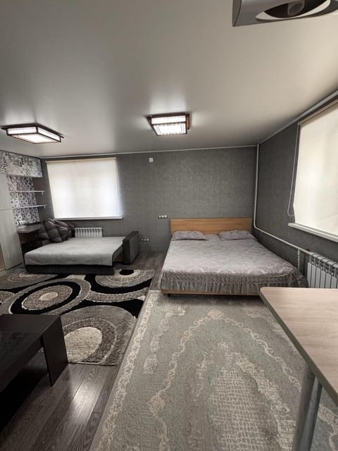 Bed, Living room, Photo of the whole room, Seating area, Bedroom