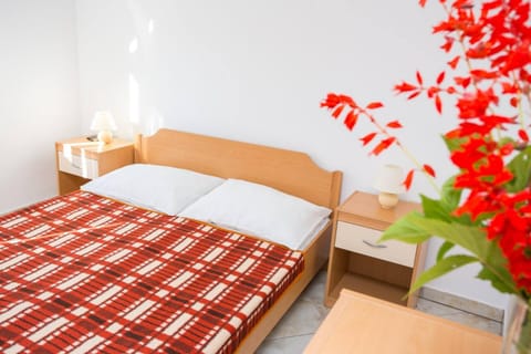 Apartments Zic - Mrakovcic Bed and Breakfast in Lika-Senj County