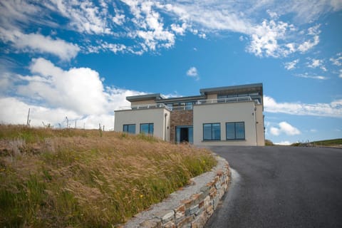 Property building, Day, Natural landscape