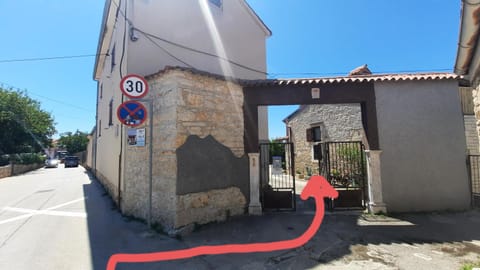 Jolly Apartment in Premantura