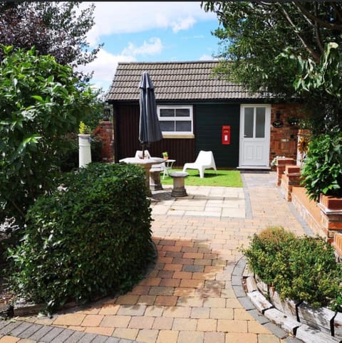 Lincoln Holiday Retreat Little House with private hot tub House in Lincoln