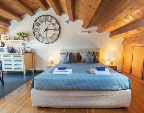 Bed, Bedroom, locker, wedding