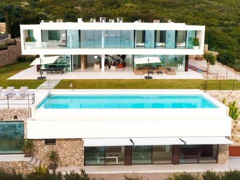 Property building, Balcony/Terrace, Swimming pool