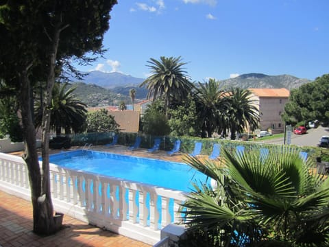 Balcony/Terrace, Swimming pool, Swimming pool