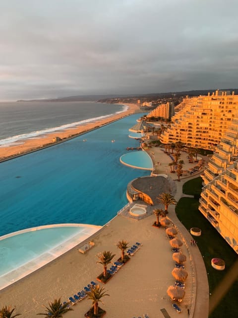 Balcony/Terrace, Photo of the whole room, Pool view, Sea view