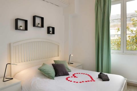 Logis Hôtel Restaurant l'Ecu de France Hotel in Île-de-France